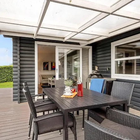 Awesome In W/ 3 Bedrooms *