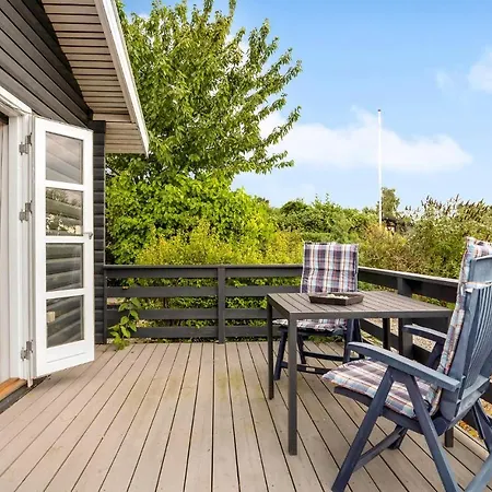 Casa vacanze Awesome In W/ 3 Bedrooms